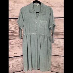 Tea N Rose maternity and nursing friendly dress